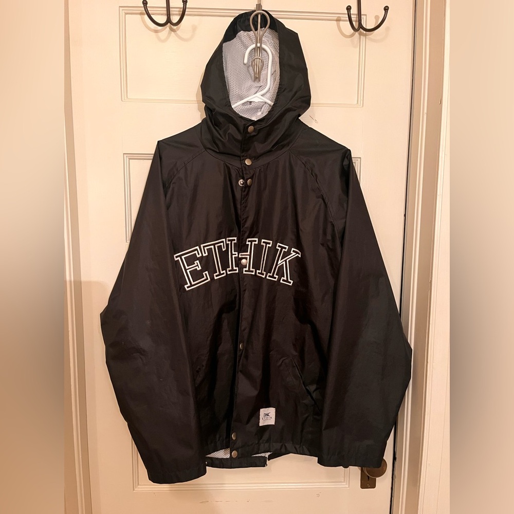 Ethik Mens Waterproof Black and White Button Down Jacket
